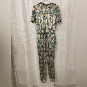 Forever 21 jumpsuit size small